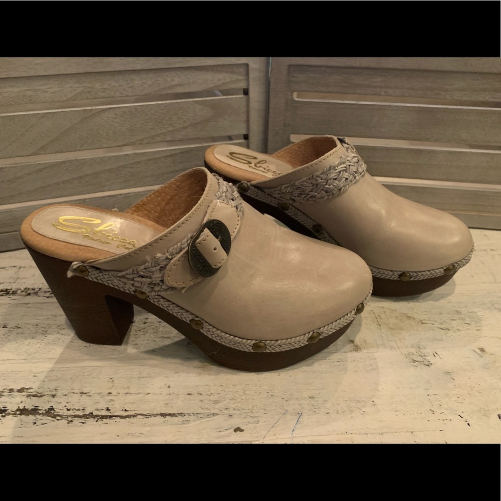 Sbicca Leather Clog/Mule with Braided/buckle design
